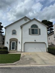 1605 Woodstock CT, Chesapeake, VA 23320