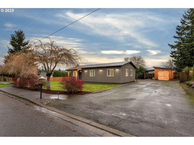 501 E JONES St, Yacolt, WA 98675