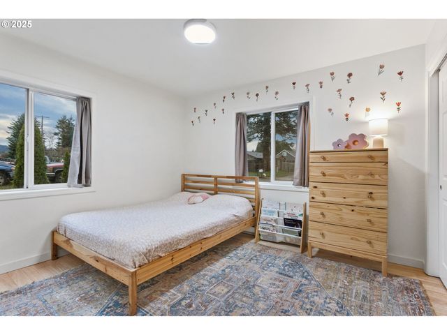 501 E JONES St, Yacolt, WA 98675