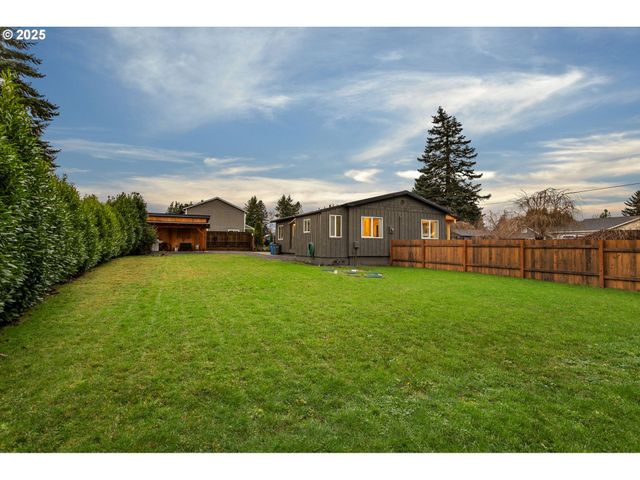 501 E JONES St, Yacolt, WA 98675