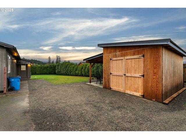 501 E JONES St, Yacolt, WA 98675