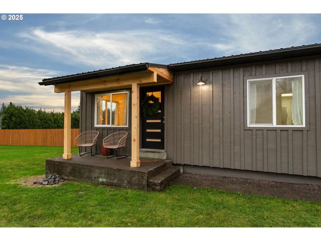 501 E JONES St, Yacolt, WA 98675