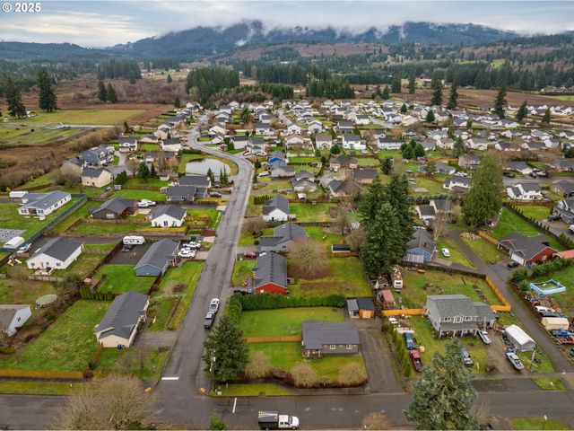 501 E JONES St, Yacolt, WA 98675