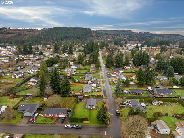 501 E JONES St, Yacolt, WA 98675