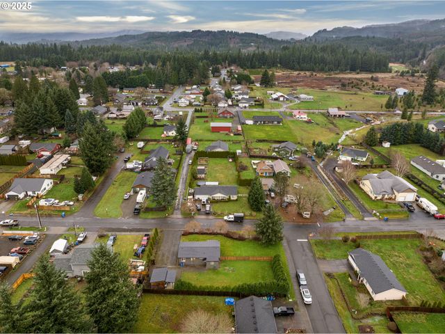 501 E JONES St, Yacolt, WA 98675