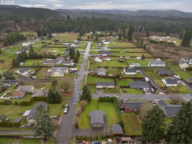 501 E JONES St, Yacolt, WA 98675