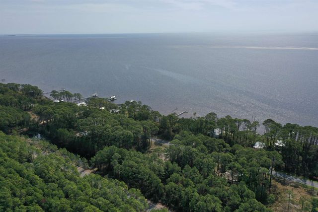 128 Royal Tern Way, Carrabelle, FL 32322