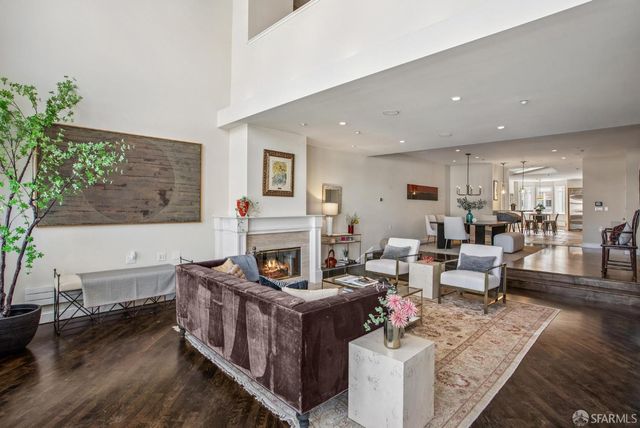 2550 Greenwich Street, San Francisco, CA 94123