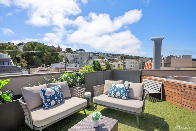 2550 Greenwich Street, San Francisco, CA 94123