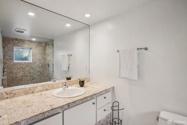 2550 Greenwich Street, San Francisco, CA 94123
