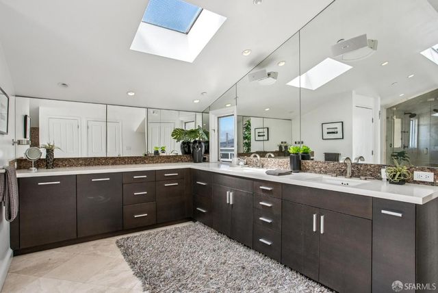 2550 Greenwich Street, San Francisco, CA 94123
