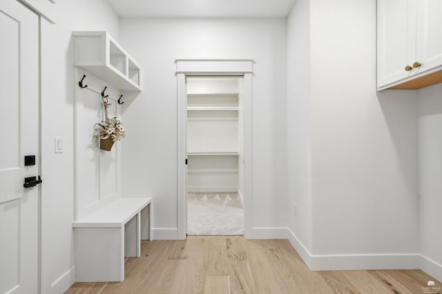 3508 N Pinehurst Circle, Manhattan, KS 66503