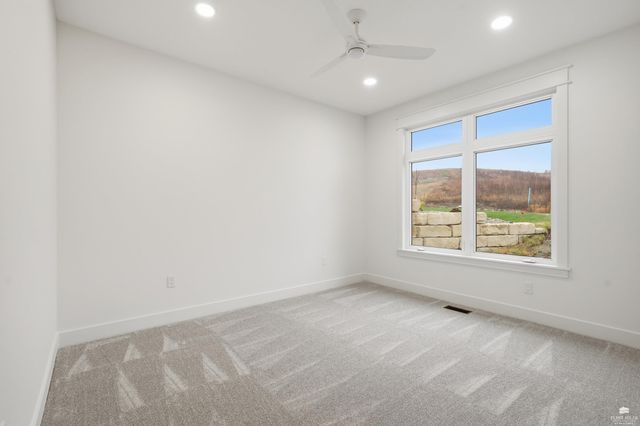 3508 N Pinehurst Circle, Manhattan, KS 66503