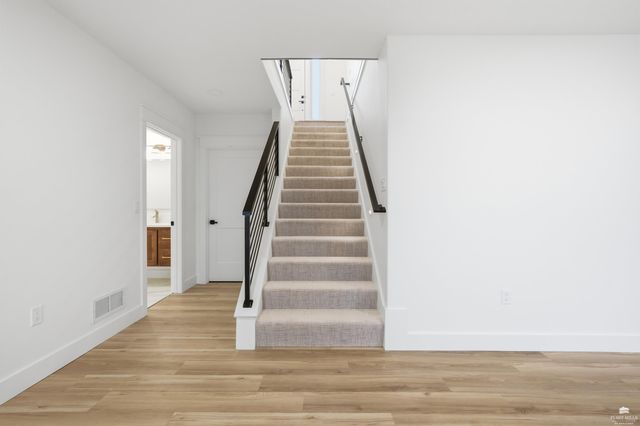 3508 N Pinehurst Circle, Manhattan, KS 66503