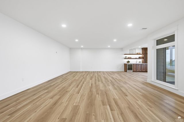 3508 N Pinehurst Circle, Manhattan, KS 66503