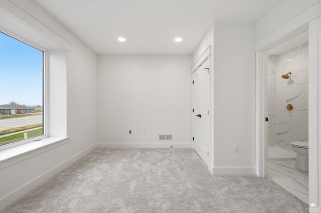 3508 N Pinehurst Circle, Manhattan, KS 66503