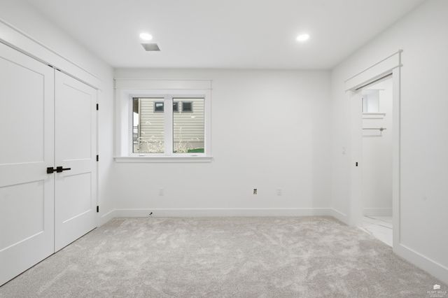 3508 N Pinehurst Circle, Manhattan, KS 66503