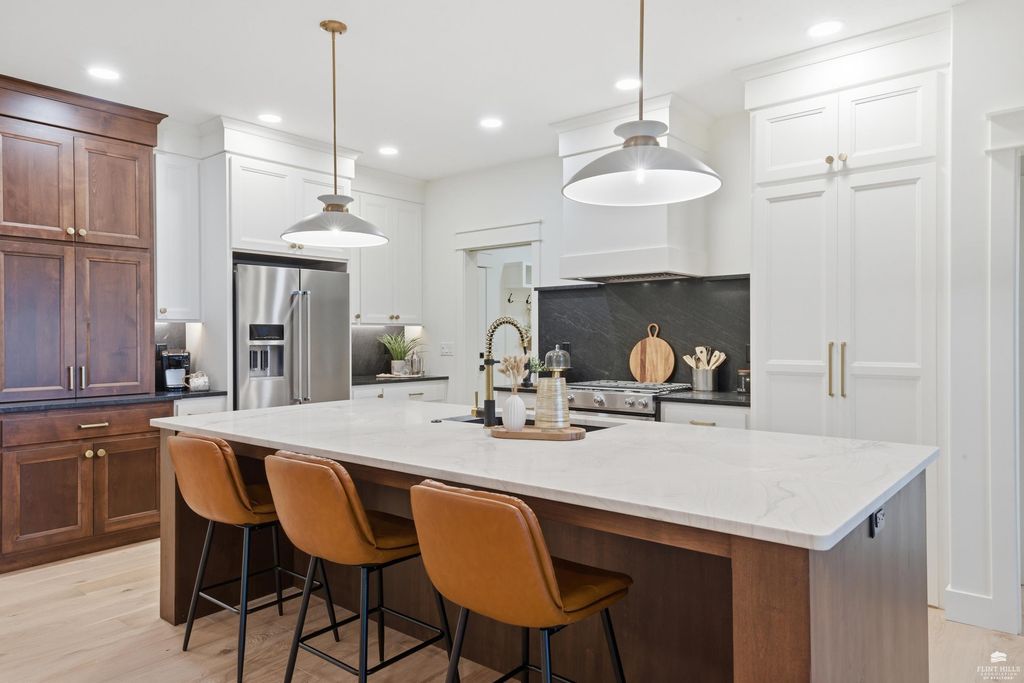 3508 N Pinehurst Circle, Manhattan, KS 66503