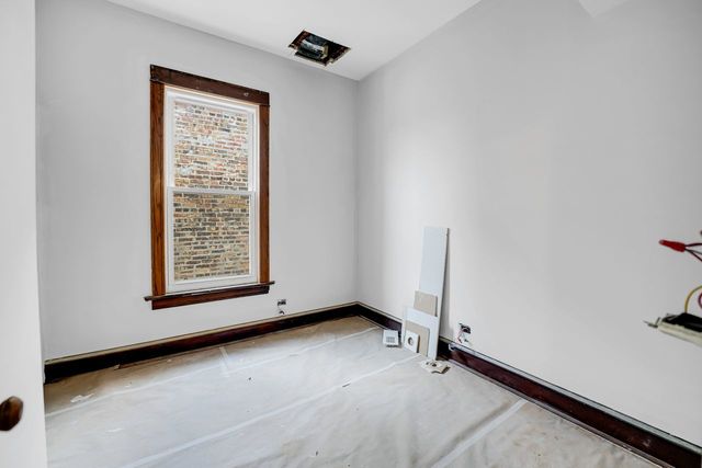 4339 W Monroe Street, Chicago, IL 60624
