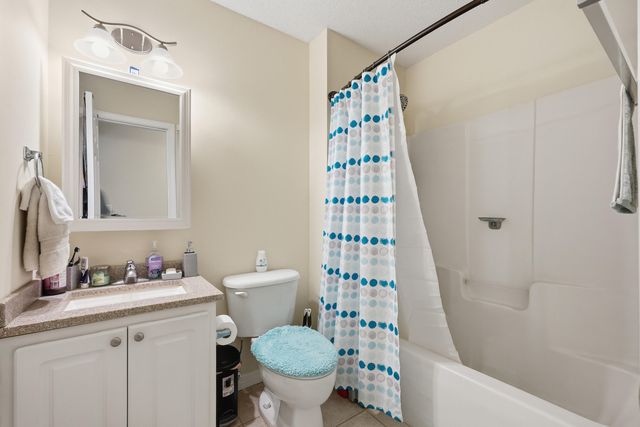 925 Scenic Oak Lane, Fort Walton Beach, FL 32547