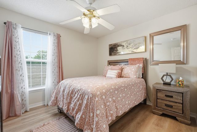 925 Scenic Oak Lane, Fort Walton Beach, FL 32547