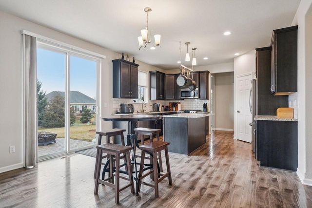 609 Westlawn AVENUE, Mukwonago, WI 53149