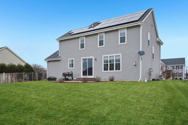 609 Westlawn AVENUE, Mukwonago, WI 53149