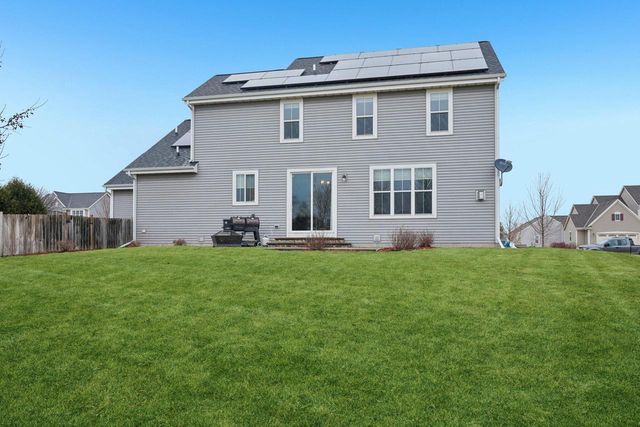 609 Westlawn AVENUE, Mukwonago, WI 53149