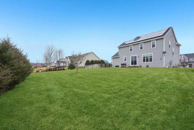 609 Westlawn AVENUE, Mukwonago, WI 53149