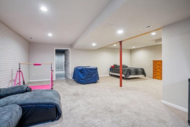 609 Westlawn AVENUE, Mukwonago, WI 53149