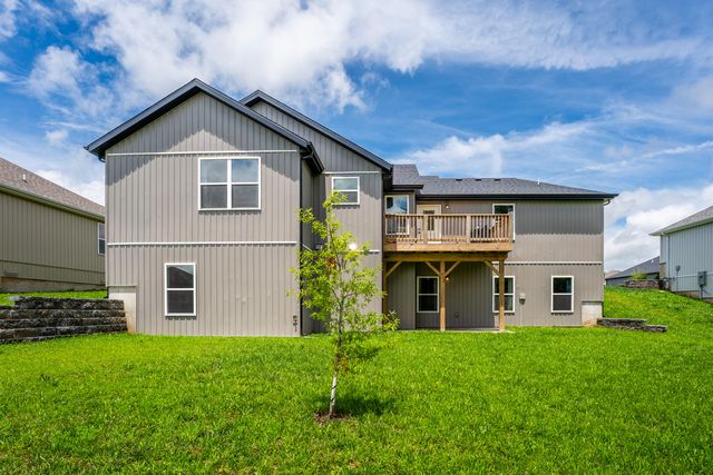 1444 E Macon Street, Republic, MO 65738
