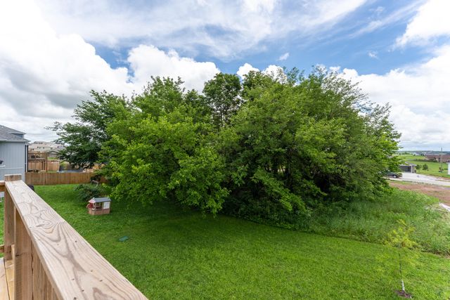 1444 E Macon Street, Republic, MO 65738