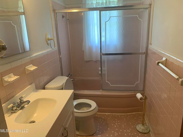 1360 Brinkley Drive, Jackson, MS 39213