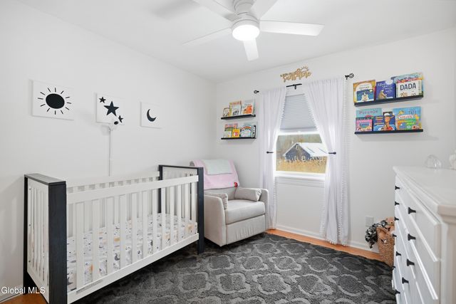 4 Kings Mill Court, Colonie, NY 12205