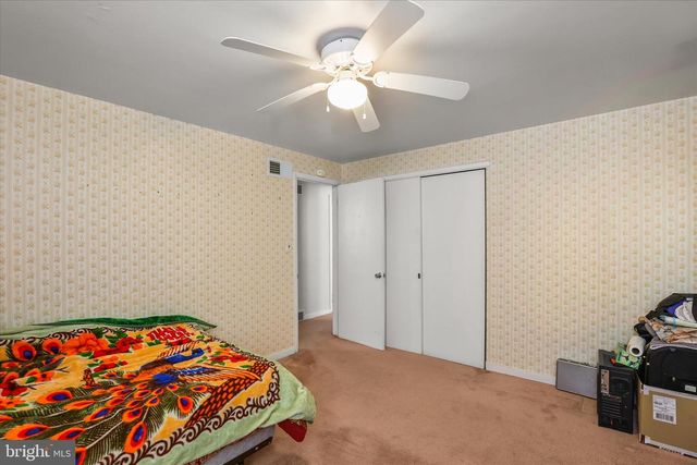 2430 BRADFORD DR, York, PA 17402