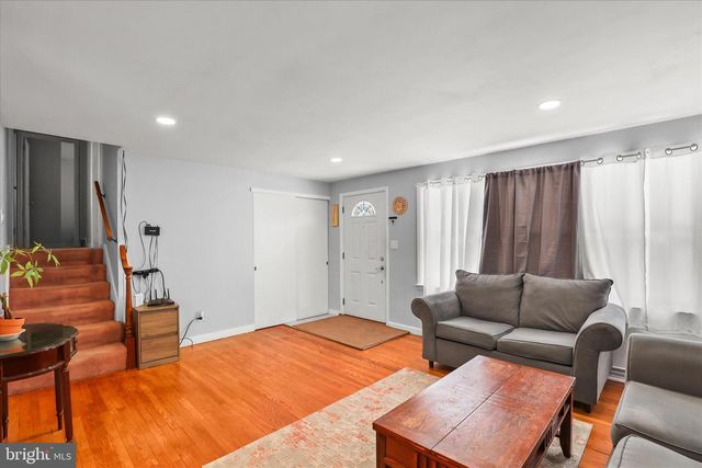 2430 BRADFORD DR, York, PA 17402