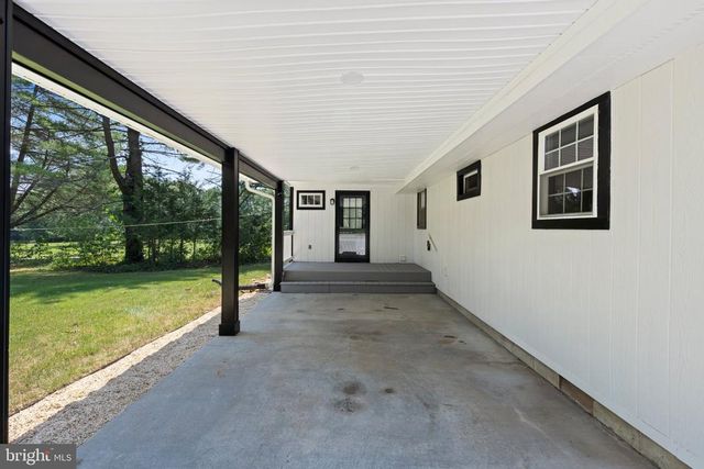 8405 SHIRLEY RD, Unionville, VA 22567