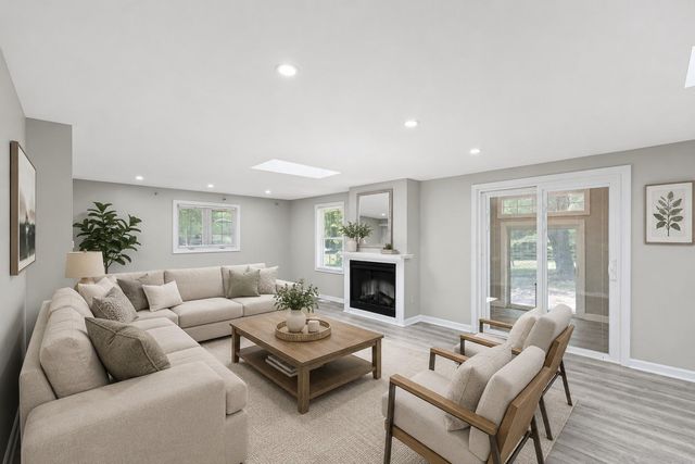 8405 SHIRLEY RD, Unionville, VA 22567