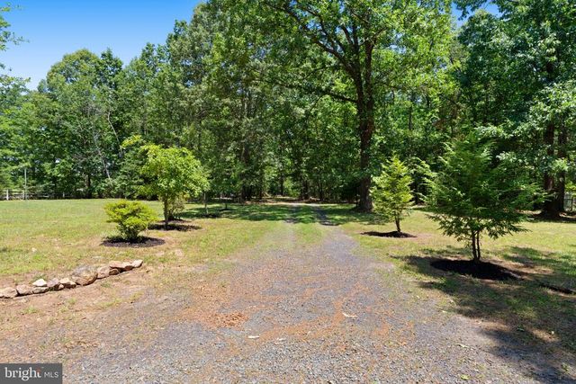 8405 SHIRLEY RD, Unionville, VA 22567