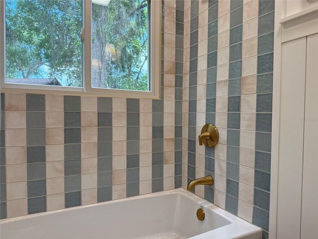 521 GRANADA WAY, Longwood, FL 32750