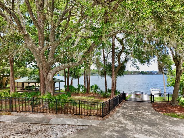 521 GRANADA WAY, Longwood, FL 32750