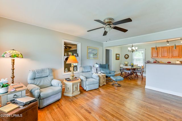 307 Burroughs Avenue, Beaufort, SC 29902