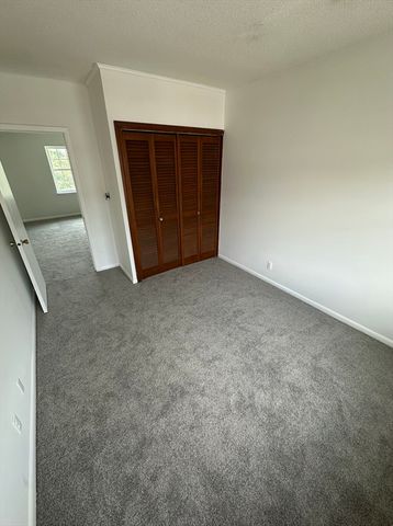 194 Lake Ave 2, Boston, MA 02135