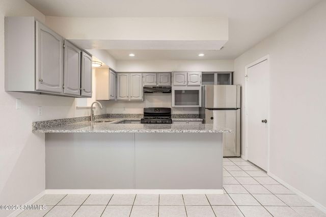 740 Lariat Drive, Las Cruces, NM 88011