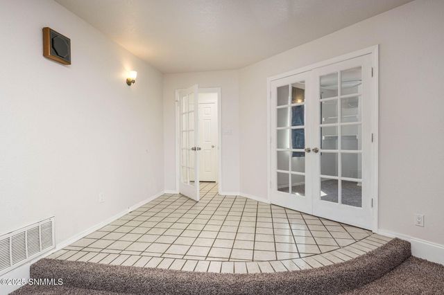 740 Lariat Drive, Las Cruces, NM 88011