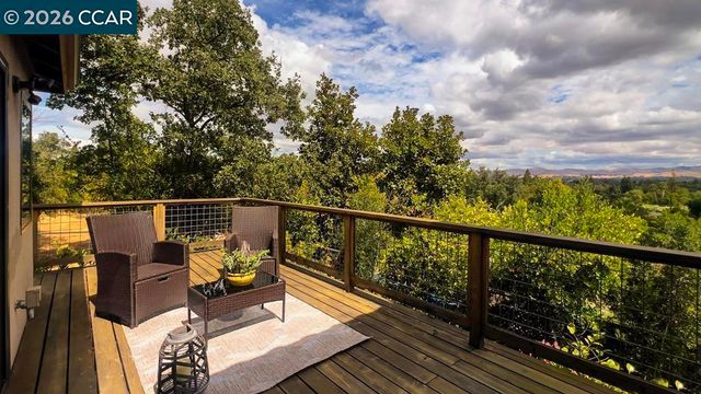 800 Hamilton Dr, Pleasant Hill, CA 94523