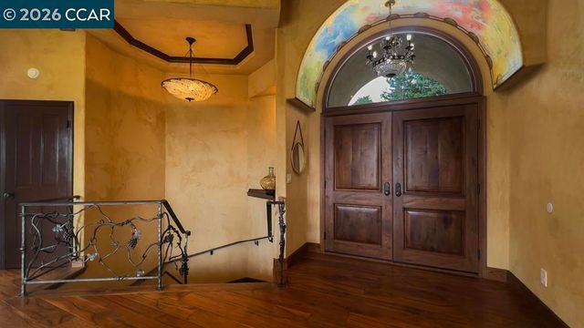 800 Hamilton Dr, Pleasant Hill, CA 94523