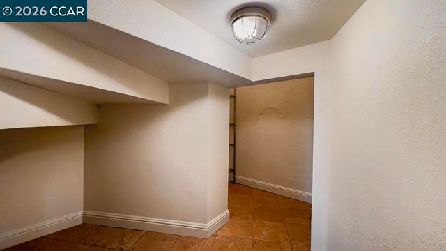 800 Hamilton Dr, Pleasant Hill, CA 94523