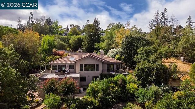 800 Hamilton Dr, Pleasant Hill, CA 94523