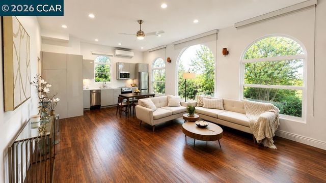 800 Hamilton Dr, Pleasant Hill, CA 94523